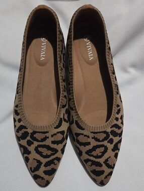 Vivaia Leopard-Print Pointed Flats — Brown/Black
